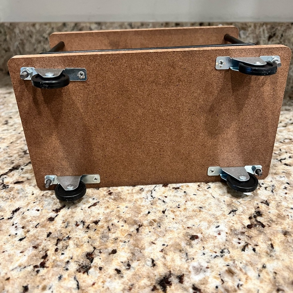 🔥LAST ONE🔥HTF Target BP Two-Tier Coffee Bar Cart - Picture 4 of 5